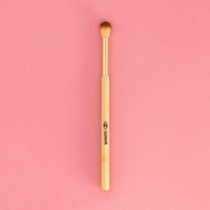 Bamboo eye shadow blend