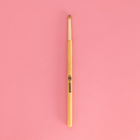 Small smudging brush
